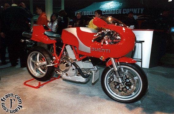 rcr1001.jpg