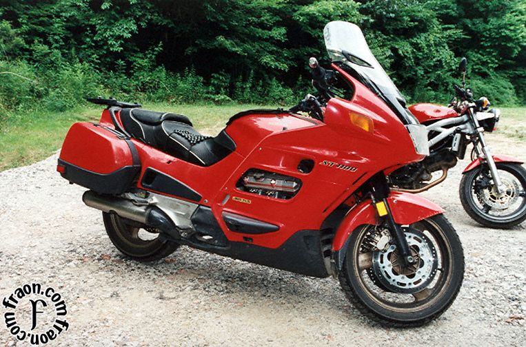 rcr10009b.jpg